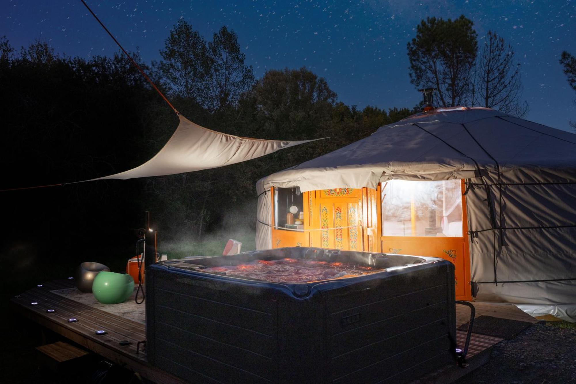 L Ost In Sensations -Hebergements Insolites Et Suites De Luxe Spa Sauna Piscine Foret Marcenais Buitenkant foto